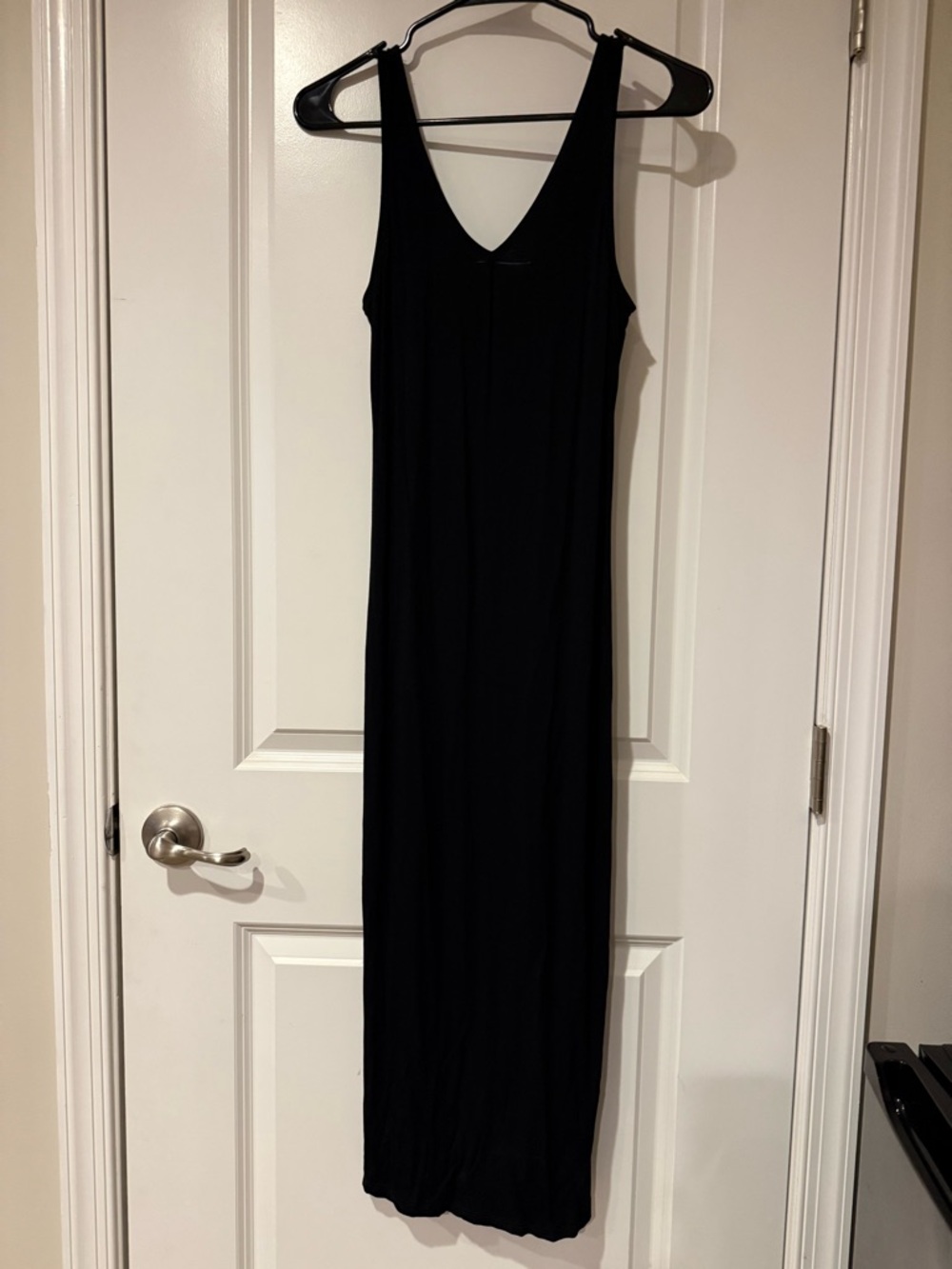 Black V-Neck Sleeveless Midi bodycon Dress